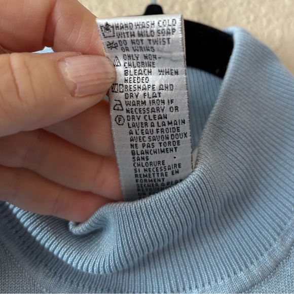August Silk Women's Silk Sleeveless Mock Turtleneck Sweater Sz L Ice Blue - Picture 3 of 6